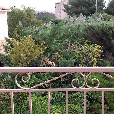 La Garde : Joli Studio Dans Residence Екстер'єр фото