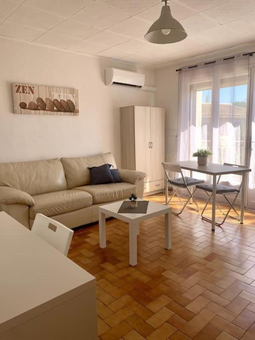 La Garde : Joli Studio Dans Residence Екстер'єр фото
