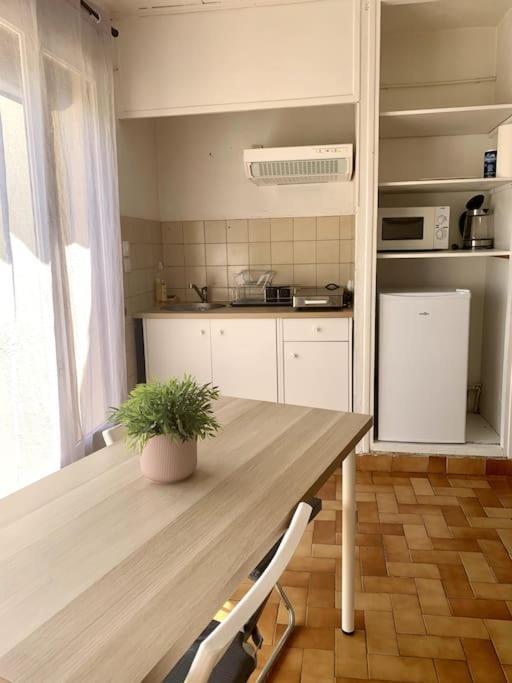 La Garde : Joli Studio Dans Residence Екстер'єр фото